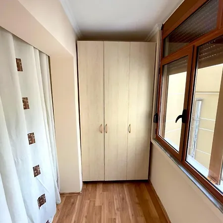 דירה Skanderbeg Square 02 *