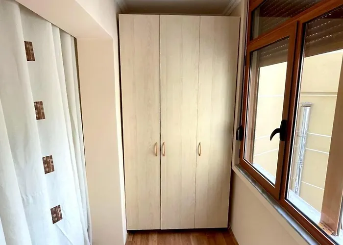 Apartment Skanderbeg Square 02 *