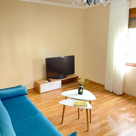 Skanderbeg Square 02 Apartamento