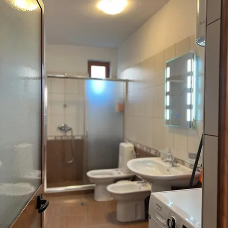 Skanderbeg Square 02