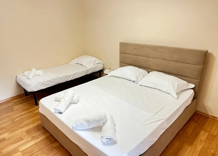 Skanderbeg Square 02 Lejlighed *